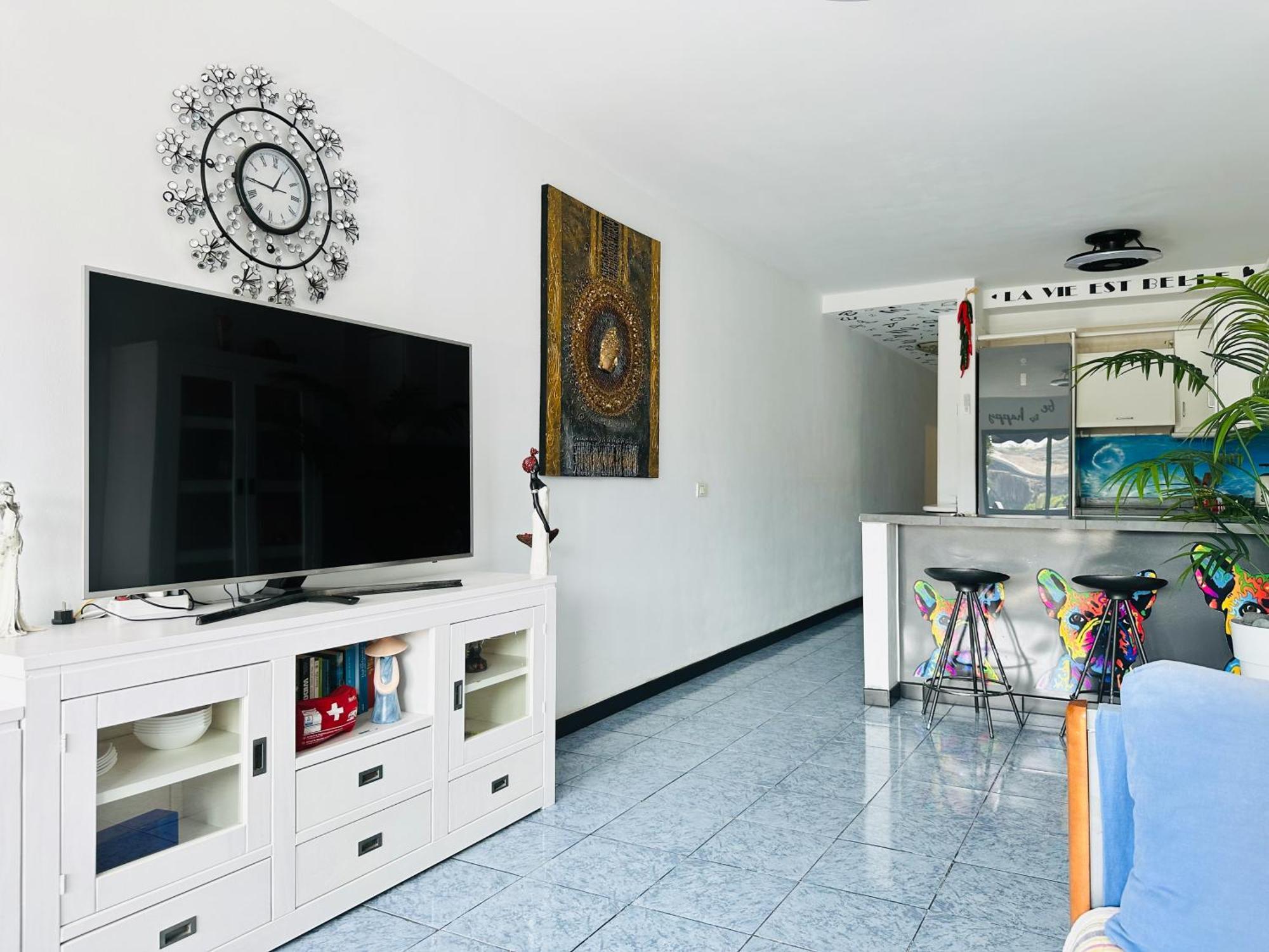 Pambnb - Chic Beachside Apartment Playa San Juan Luaran gambar