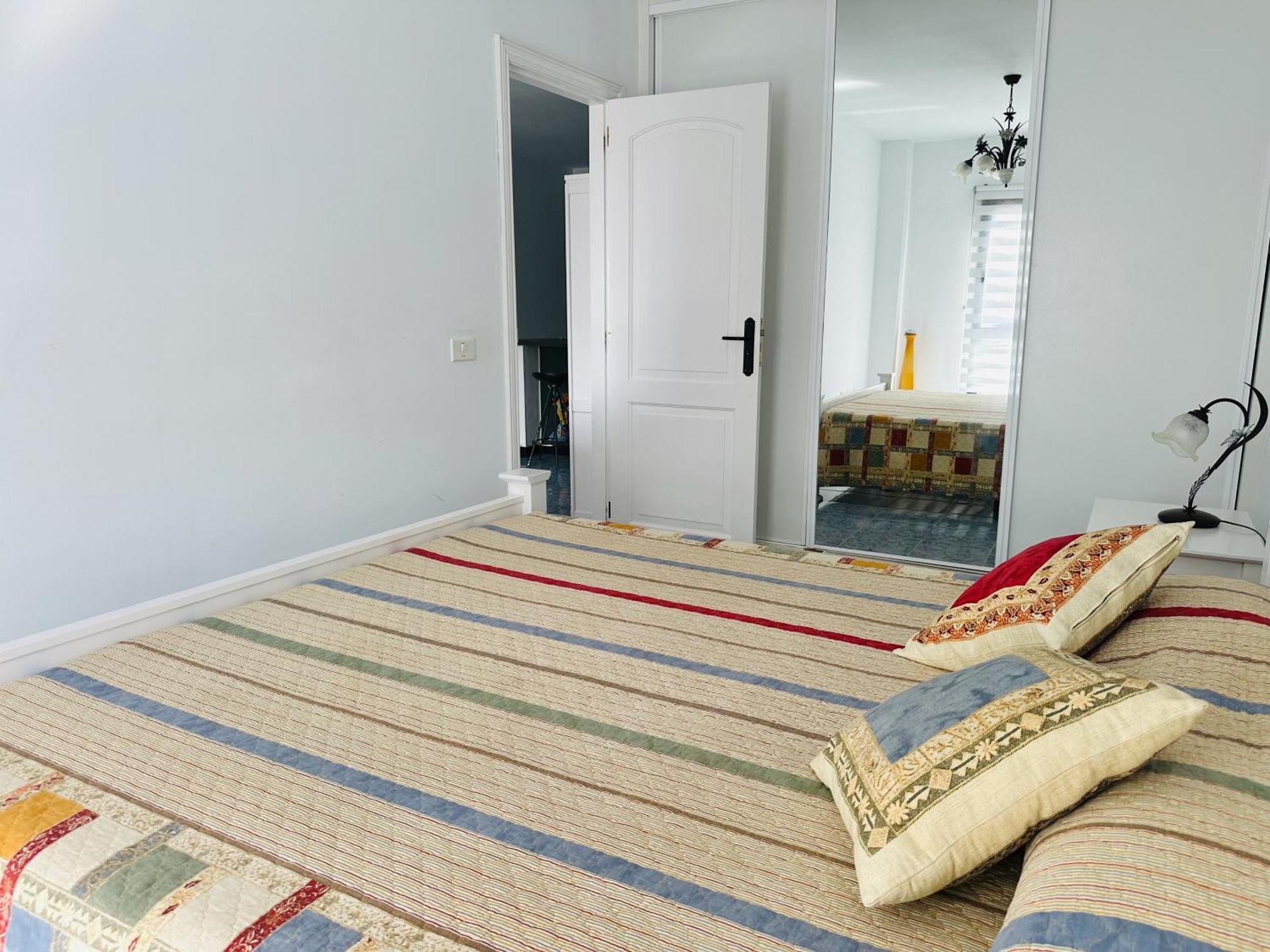 Pambnb - Chic Beachside Apartment Playa San Juan Luaran gambar