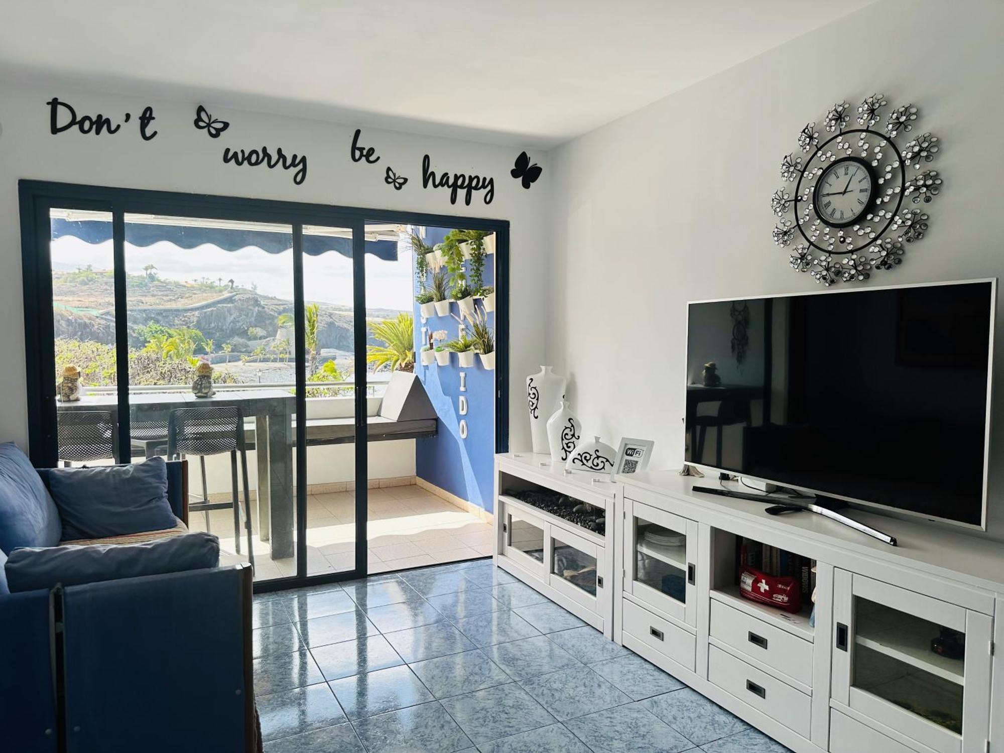 Pambnb - Chic Beachside Apartment Playa San Juan Luaran gambar