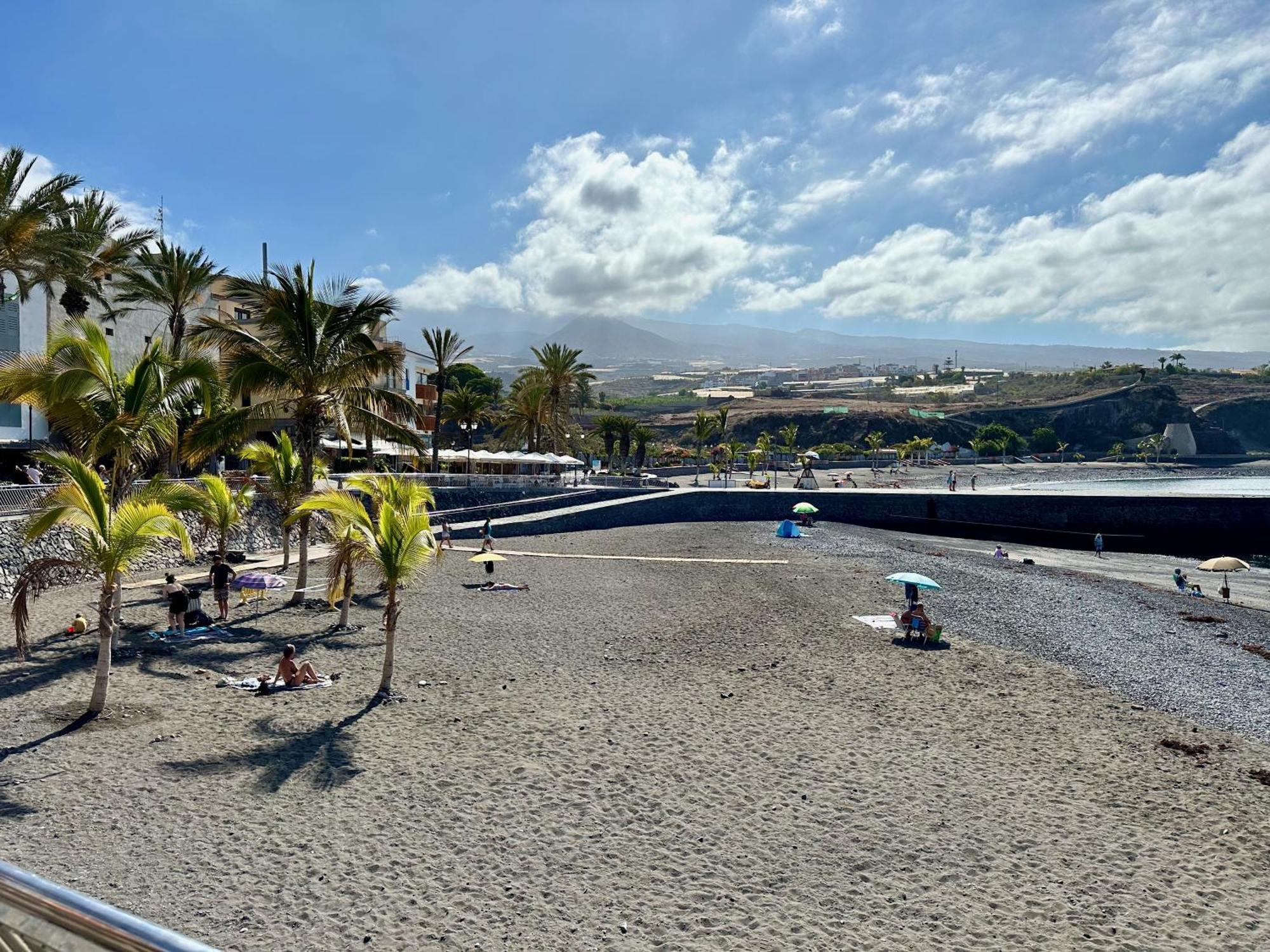Pambnb - Chic Beachside Apartment Playa San Juan Luaran gambar